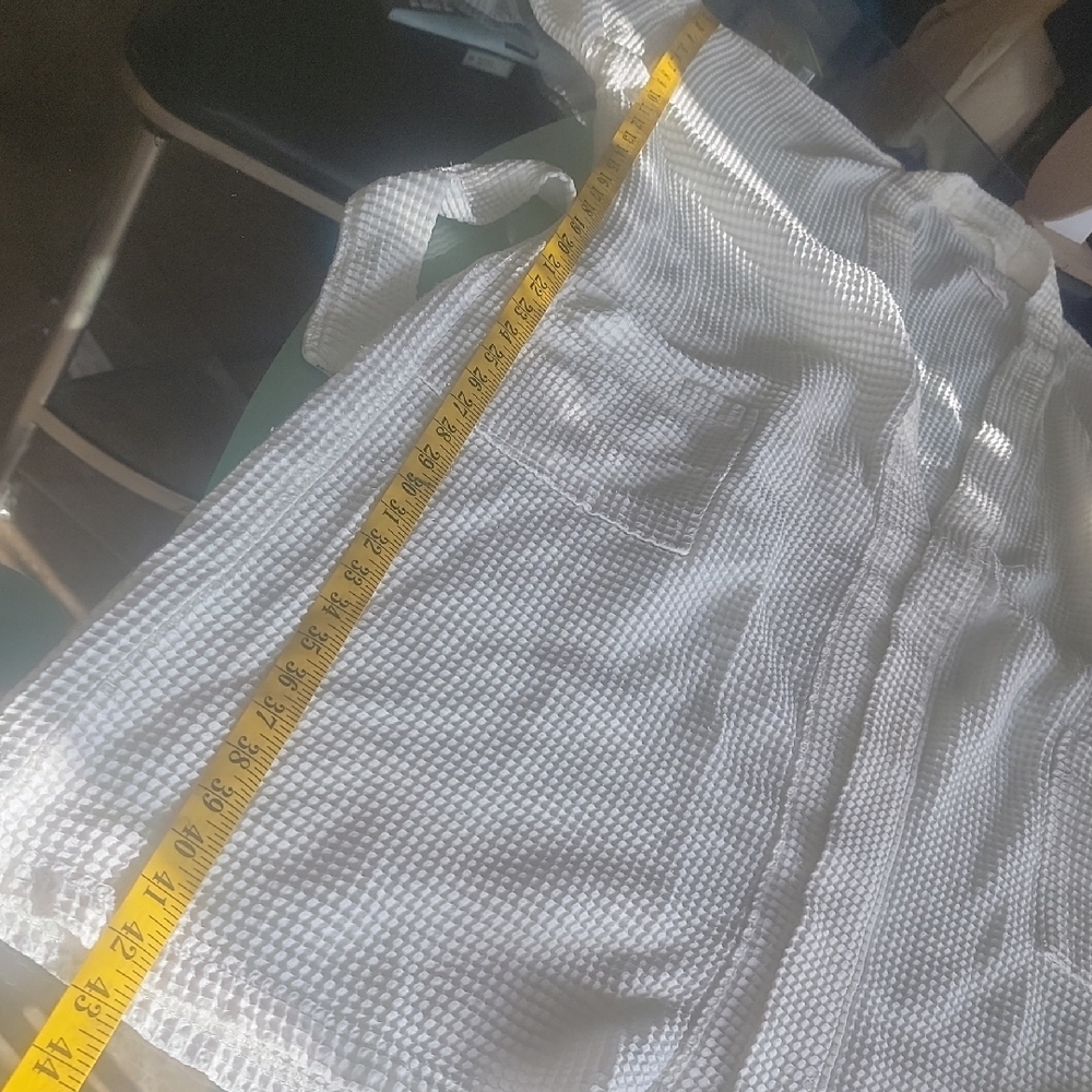 White Waffle Knit Robe . Lightweight. - Picture 5 of 6